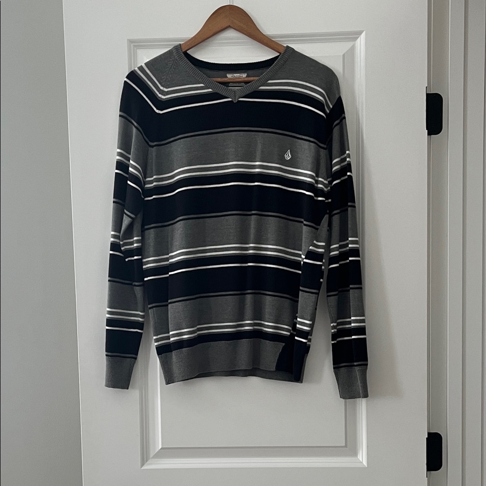 Volcom Men's V-Neck Striped Sweater in Gray and Black